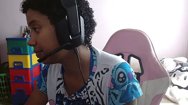 TiffanyRoouse online show from November 29, 2025, 2:31 pm