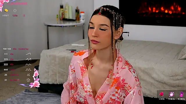 Snapshot of EvaWarenn chatting on December 2, 2025, 11:34 pm EvaWarenn online show from December 2, 2025, 11:34 pm