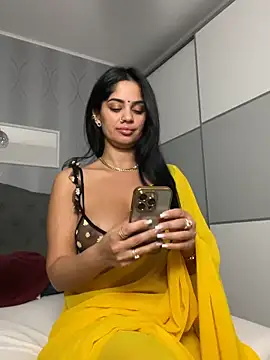 Snapshot of _adelle chatting on June 13, 2026, 12:03 pm adelle online show from June 13, 2026, 12:03 pm