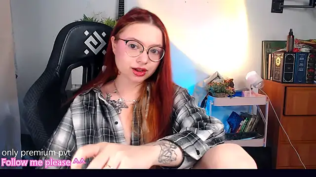 Snapshot of me__hanna chatting on September 29, 2025, 10:25 pm me hanna online show from September 29, 2025, 10:25 pm