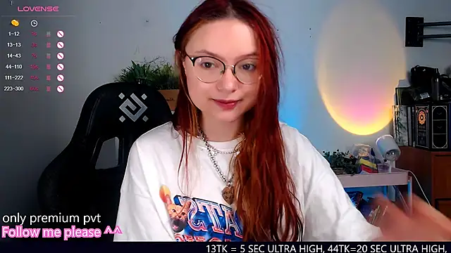 Snapshot of me__hanna chatting on October 5, 2025, 1:15 am me hanna online show from October 5, 2025, 1:15 am