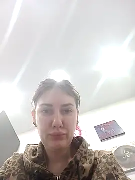 Snapshot of BlueXOwl chatting on October 22, 2025, 2:28 pm BlueXOwl online show from October 22, 2025, 2:28 pm