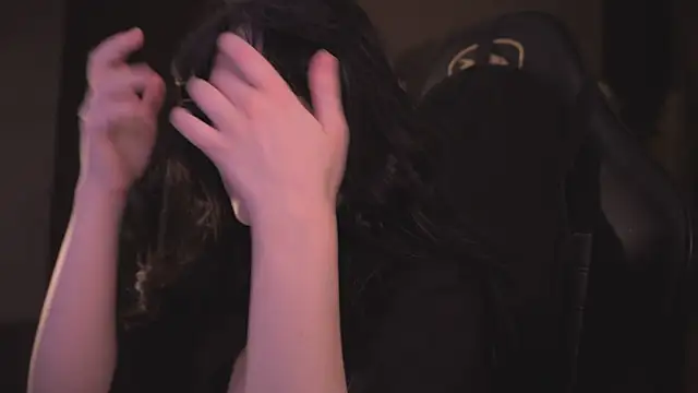 Snapshot of ELLIEJAY chatting on September 28, 2025, 8:25 pm ELLIEJAY online show from September 28, 2025, 8:25 pm