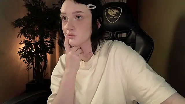 Snapshot of ELLIEJAY chatting on October 4, 2025, 5:16 am ELLIEJAY online show from October 4, 2025, 5:16 am