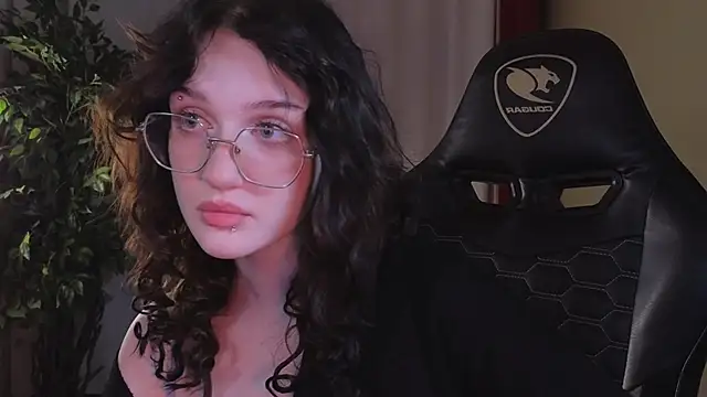 Snapshot of ELLIEJAY chatting on October 15, 2025, 5:18 am ELLIEJAY online show from October 15, 2025, 5:18 am