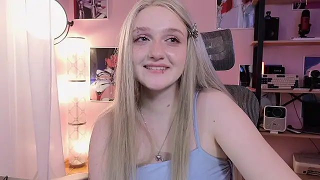 Snapshot of ELLIEJAY chatting on May 8, 2026, 5:35 am ELLIEJAY online show from May 8, 2026, 5:35 am