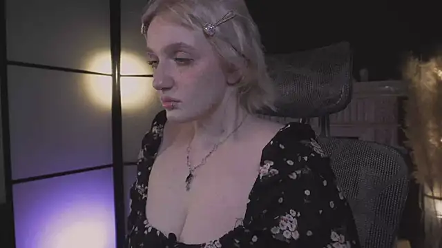 Snapshot of ELLIEJAY chatting on May 17, 2026, 5:16 am ELLIEJAY online show from May 17, 2026, 5:16 am