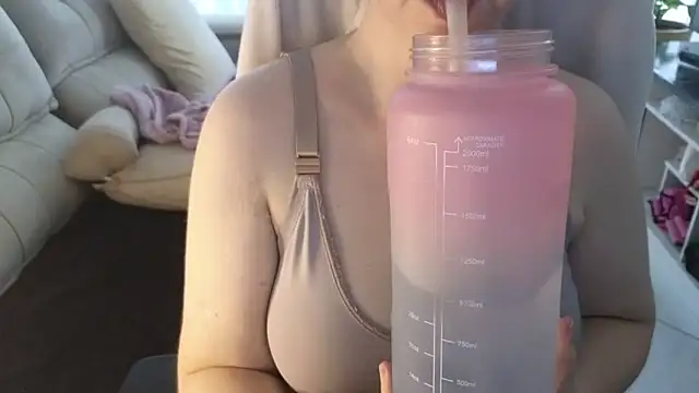 Snapshot of MommyLoveAanal chatting on September 21, 2025, 2:40 pm MommyLoveAanal online show from September 21, 2025, 2:40 pm