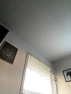 Snapshot of Elrubiolargo chatting on September 17, 2025, 6:04 am Elrubiolargo online show from September 17, 2025, 6:04 am