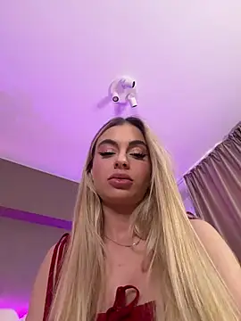 HaileyMadow online show from June 17, 2026, 6:38 am