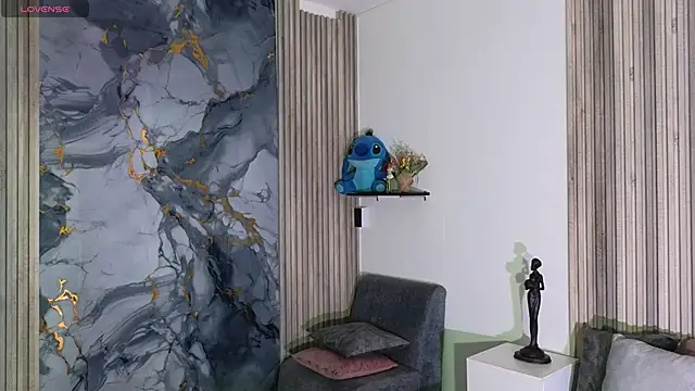 Snapshot of LissaWiild chatting on September 17, 2025, 8:21 pm LissaWiild online show from September 17, 2025, 8:21 pm