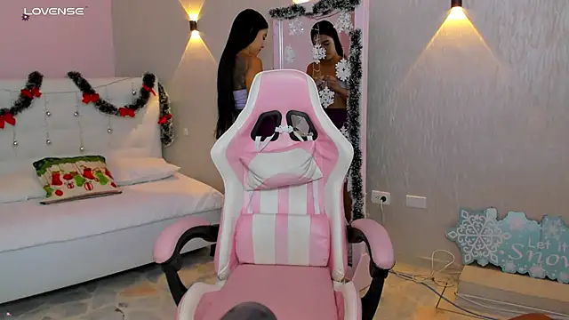 Snapshot of miagomezweb1 chatting on December 9, 2024, 1:55 pm miagomezweb1 online show from December 9, 2024, 1:55 pm