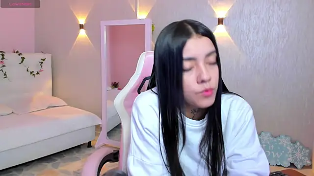 Snapshot of miagomezweb1 chatting on January 10, 2025, 12:47 pm miagomezweb1 online show from January 10, 2025, 12:47 pm