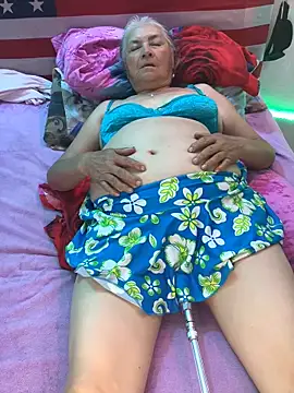 Snapshot of Grandma_Mature23 chatting on February 4, 2025, 2:07 am Grandma Mature23 online show from February 4, 2025, 2:07 am