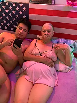 Snapshot of Grandma_Mature23 chatting on February 8, 2025, 4:25 am Grandma Mature23 online show from February 8, 2025, 4:25 am