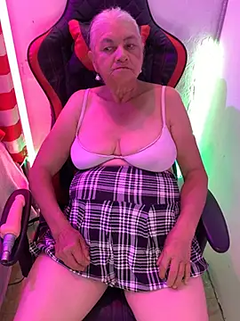 Snapshot of Grandma_Mature23 chatting on March 6, 2025, 6:37 pm Grandma Mature23 online show from March 6, 2025, 6:37 pm