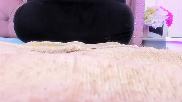 MonicaSchwartz online show from March 19, 2026, 9:13 am