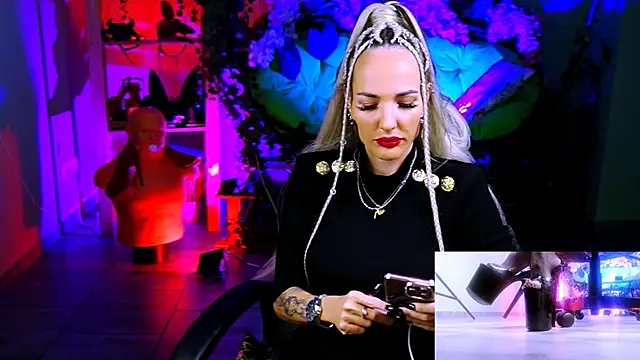 MonicaMaxwel online show from November 3, 2025, 11:11 am