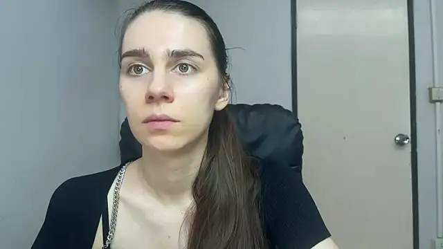 SassyJessi online show from June 18, 2026, 4:13 am