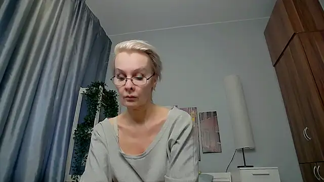 HelgaHimmell online show from March 17, 2025, 7:13 am