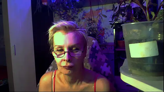 HelgaHimmell online show from May 9, 2026, 10:26 pm