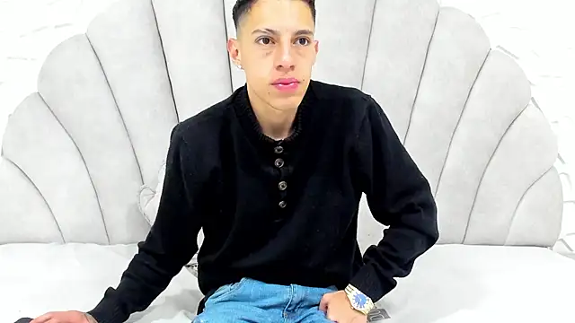 Snapshot of thiago19s chatting on March 15, 2025, 12:24 pm thiago19s online show from March 15, 2025, 12:24 pm