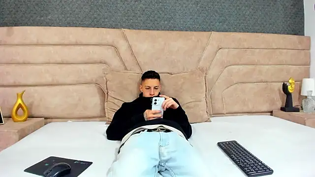thiago19s online show from June 4, 2026, 12:22 pm