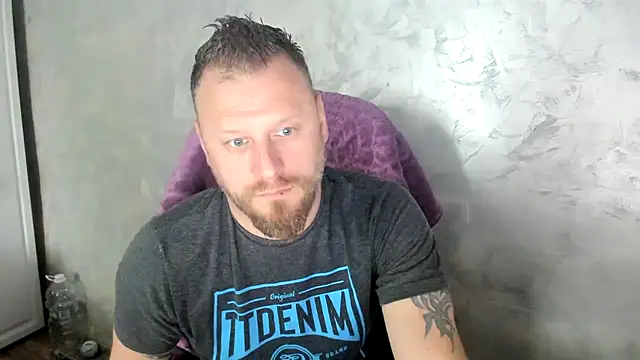 ANGELALEXYNO2024 online show from May 9, 2026, 9:25 am
