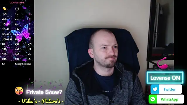 Snapshot of RealManHaveHairy chatting on May 18, 2026, 5:30 pm RealManHaveHairy online show from May 18, 2026, 5:30 pm