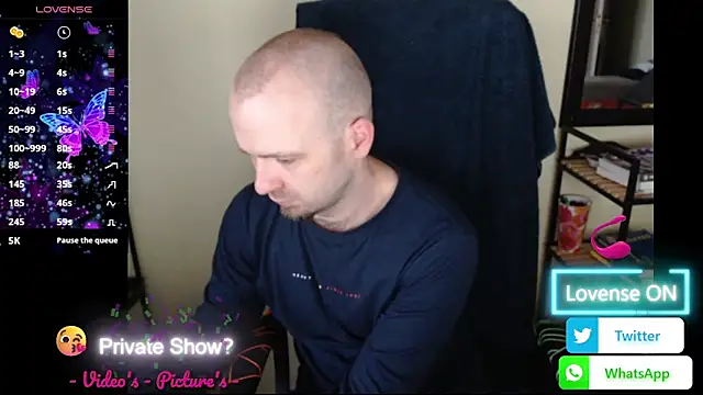 Snapshot of RealManHaveHairy chatting on May 21, 2026, 5:42 pm RealManHaveHairy online show from May 21, 2026, 5:42 pm