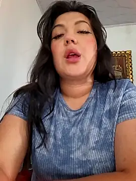 Sophie-hatter online show from May 2, 2026, 8:36 pm