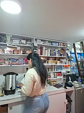 Snapshot of Sophie-hatter chatting on July 8, 2026, 4:33 pm Sophie-hatter online show from July 8, 2026, 4:33 pm