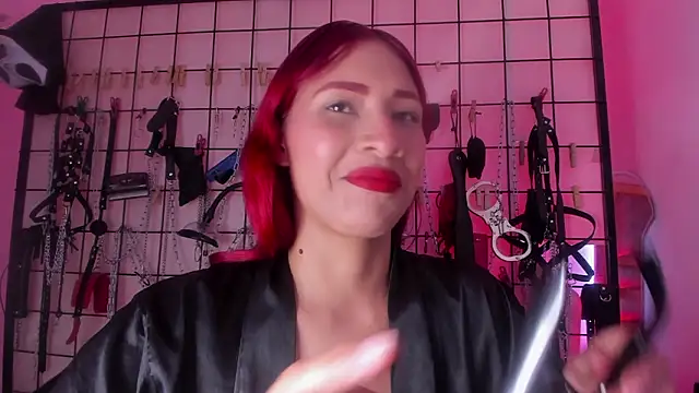 charrlotte quinn online show from January 19, 2026, 3:38 pm