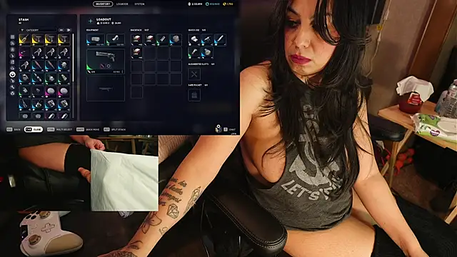 Snapshot of IndiaBlaze chatting on February 22, 2026, 2:13 am IndiaBlaze online show from February 22, 2026, 2:13 am