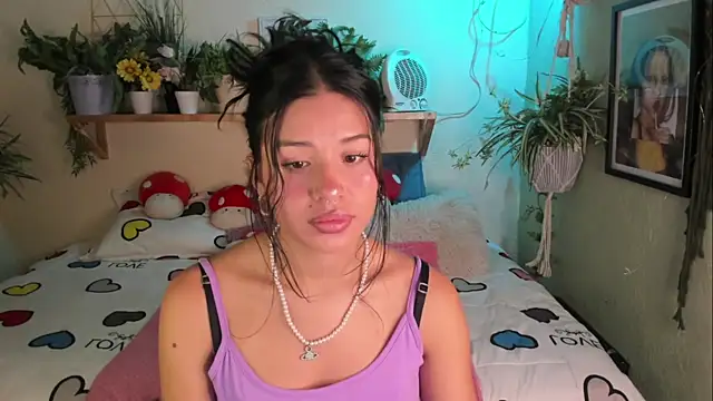 MiaaRose online show from April 22, 2026, 6:20 pm