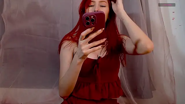 lanaturner  online show from January 31, 2025, 4:58 am