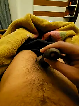 hot boy 0 0 online show from December 26, 2024, 12:27 pm