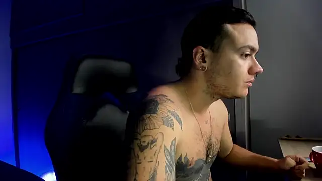 male pussy online show from January 11, 2026, 6:46 pm