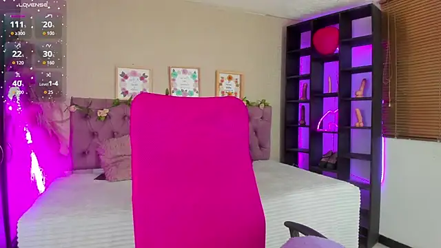 Snapshot of shelby_carson chatting on March 13, 2026, 12:56 pm shelby carson online show from March 13, 2026, 12:56 pm