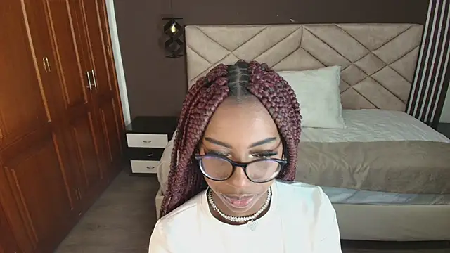 Raquel jones online show from January 17, 2025, 11:27 am