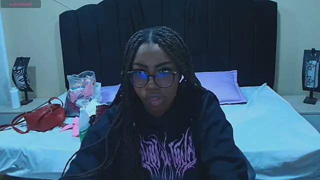 Raquel jones online show from November 23, 2025, 11:32 am