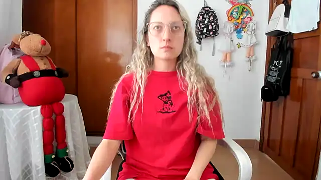 Snapshot of Adele_johnsonn1 chatting on February 20, 2026, 4:29 pm Adele johnsonn1 online show from February 20, 2026, 4:29 pm