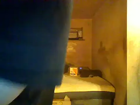 Snapshot of Nightshade7712 chatting on December 10, 2024, 10:37 pm Nightshade7712 online show from December 10, 2024, 10:37 pm