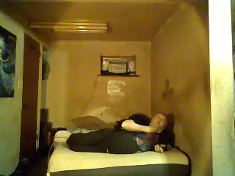 Snapshot of Nightshade7712 chatting on January 2, 2025, 2:33 am Nightshade7712 online show from January 2, 2025, 2:33 am