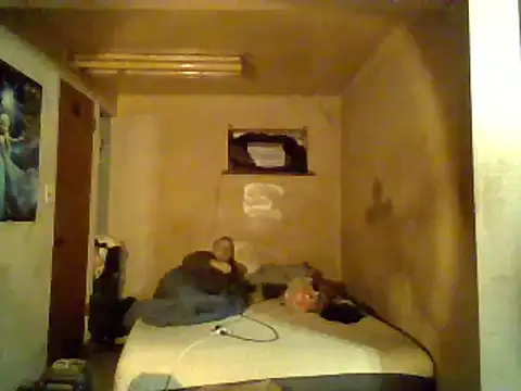 Snapshot of Nightshade7712 chatting on January 29, 2025, 1:58 am Nightshade7712 online show from January 29, 2025, 1:58 am