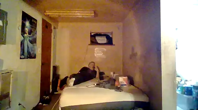 Snapshot of Nightshade7712 chatting on February 7, 2025, 8:20 pm Nightshade7712 online show from February 7, 2025, 8:20 pm
