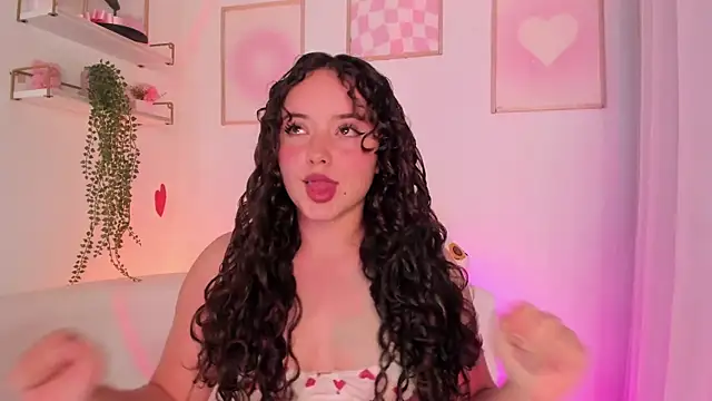 Aurora aaa online show from September 25, 2025, 10:35 pm