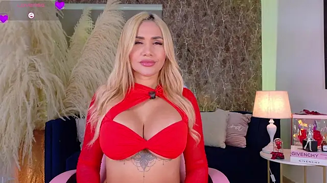 Snapshot of Celestemilan chatting on October 17, 2025, 8:44 pm Celestemilan online show from October 17, 2025, 8:44 pm