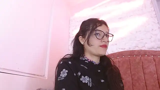 Snapshot of lunazulsj chatting on January 30, 2025, 1:21 pm lunazulsj online show from January 30, 2025, 1:21 pm