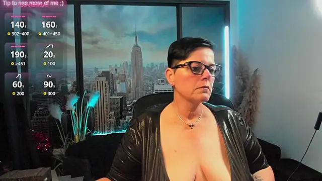 Snapshot of ninarandmann chatting on September 22, 2025, 5:37 pm ninarandmann online show from September 22, 2025, 5:37 pm